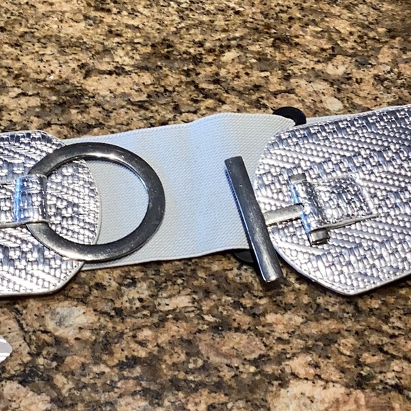 Bundle of 3 Belts - Picture 8 of 16